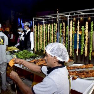 the-maharaja-caterers-malda--tandoor-counter